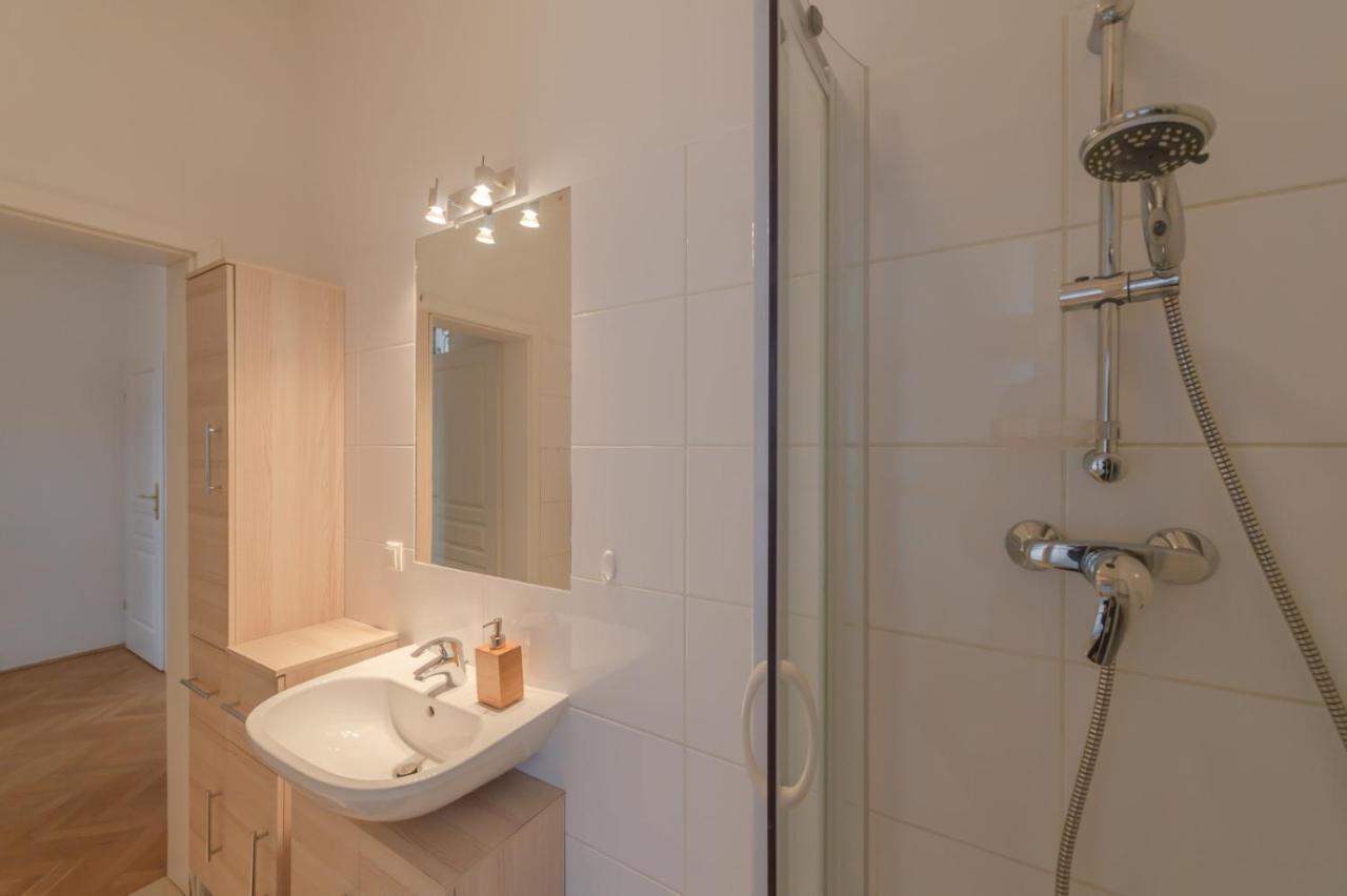 Beautiful 1 Bedroom Near Schönbrunn Palace Viena